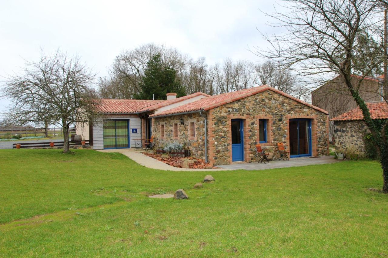 Maison De Charme A Mouzillon - Jardin Et Terrasse Accueillante Экстерьер фото
